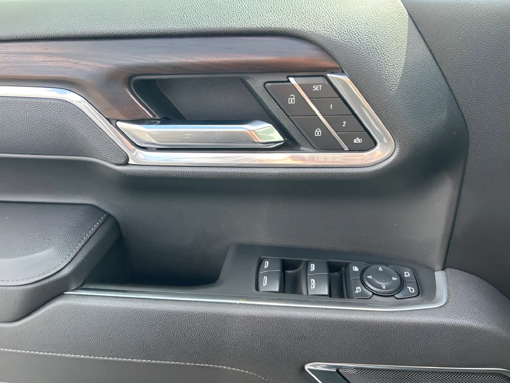 2025 GMC Sierra 1500 SLT - Photo 16