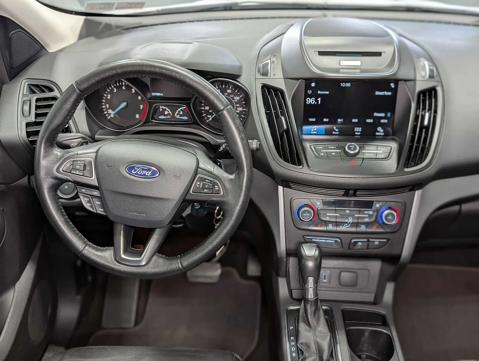Used 2017 White Platinum Metallic Tri-Coat Ford SE image 5