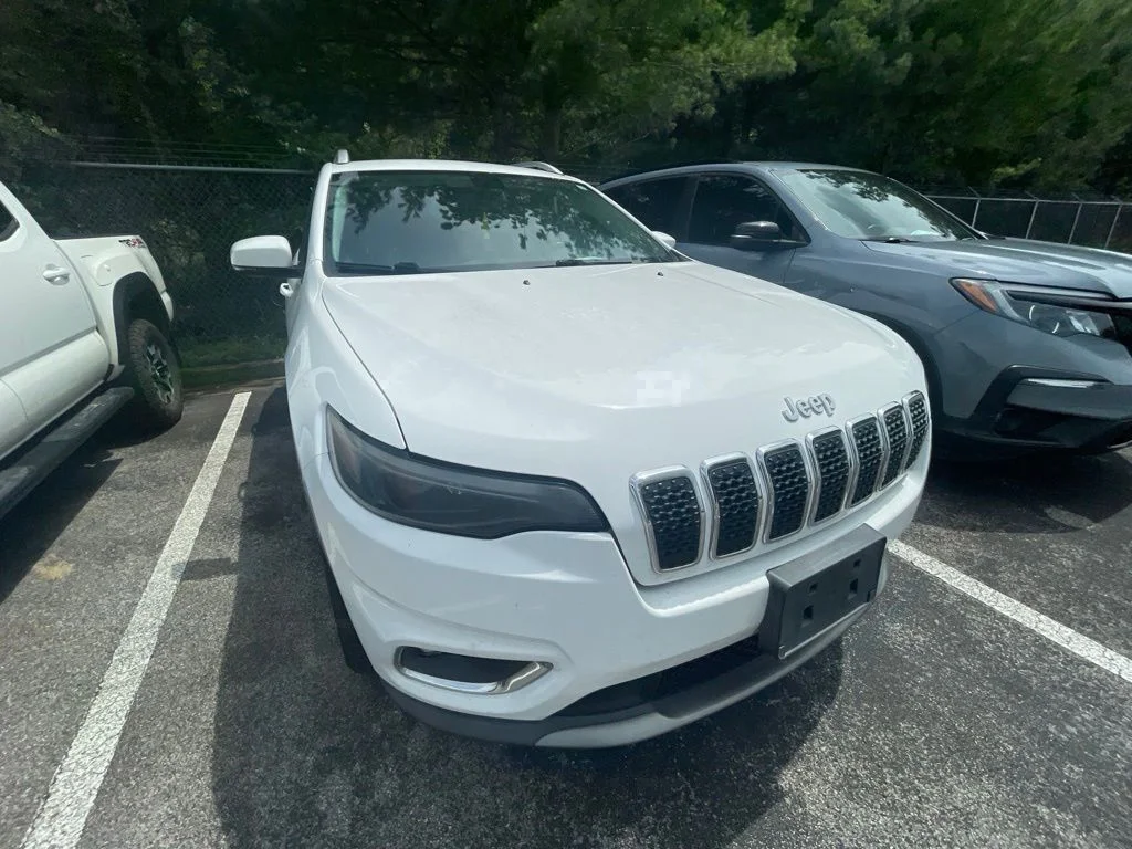 Used 2019 White Jeep Limited image 6