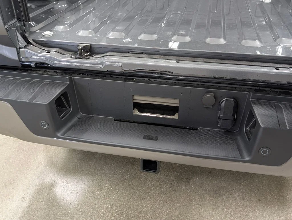 New 2026 Carbonized Gray Metallic Ford King Ranch® image 27