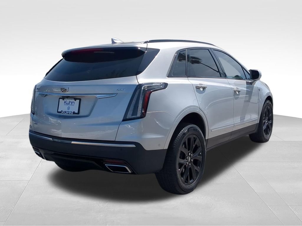 Used 2020 Silver Cadillac Sport image 4
