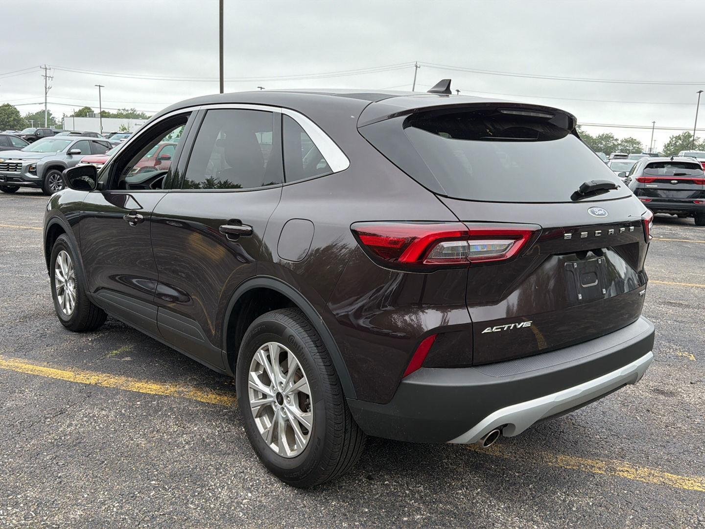 Used 2023 Cinnabar Red Ford Active image 5