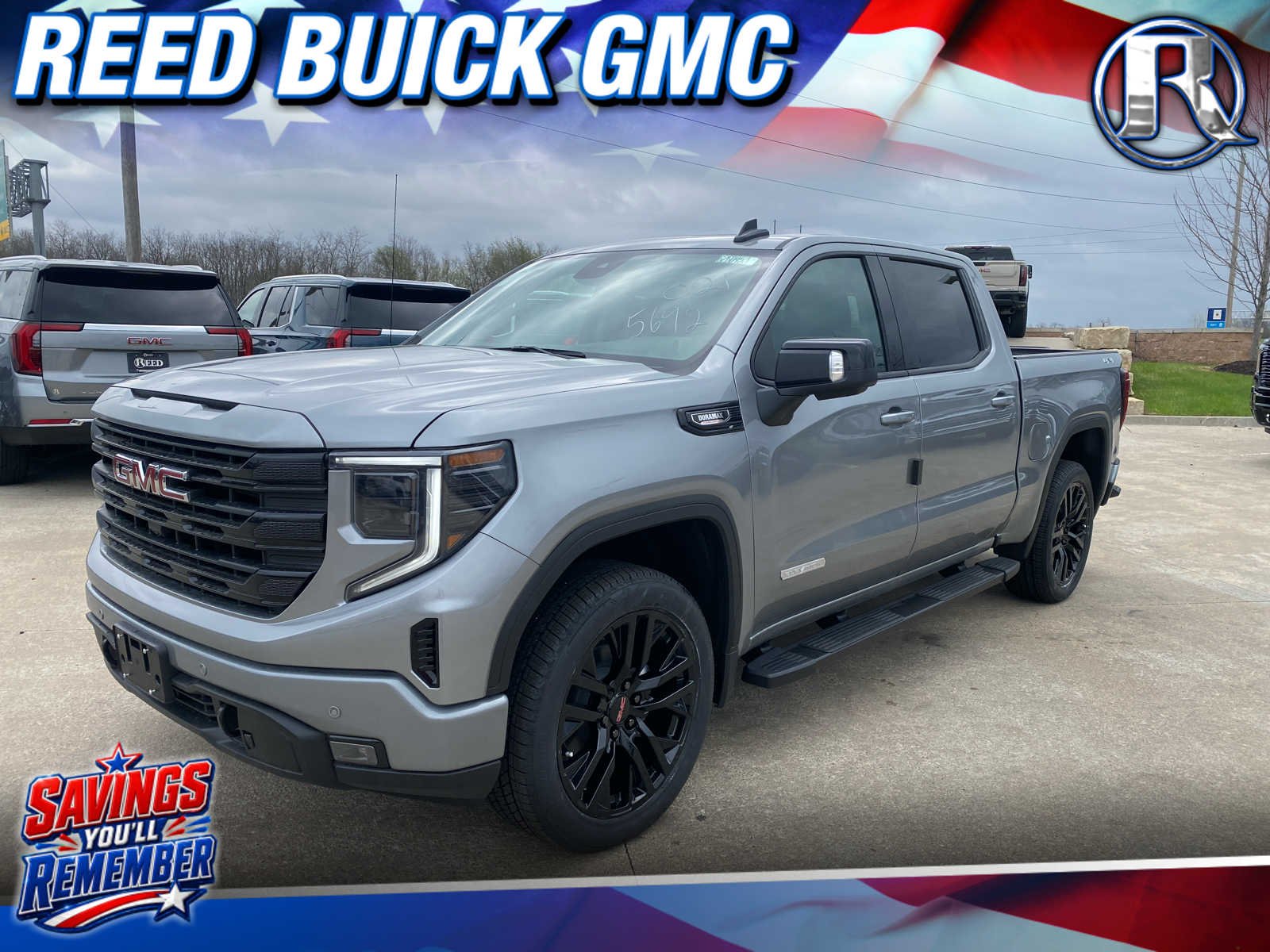 2026 GMC Sierra 4WD Crew Cab Short Box Elevation's photo