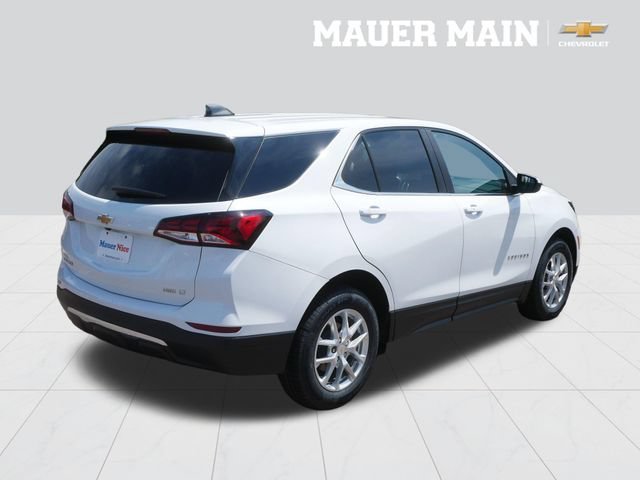 Used 2024 Summit White Chevrolet LT image 7