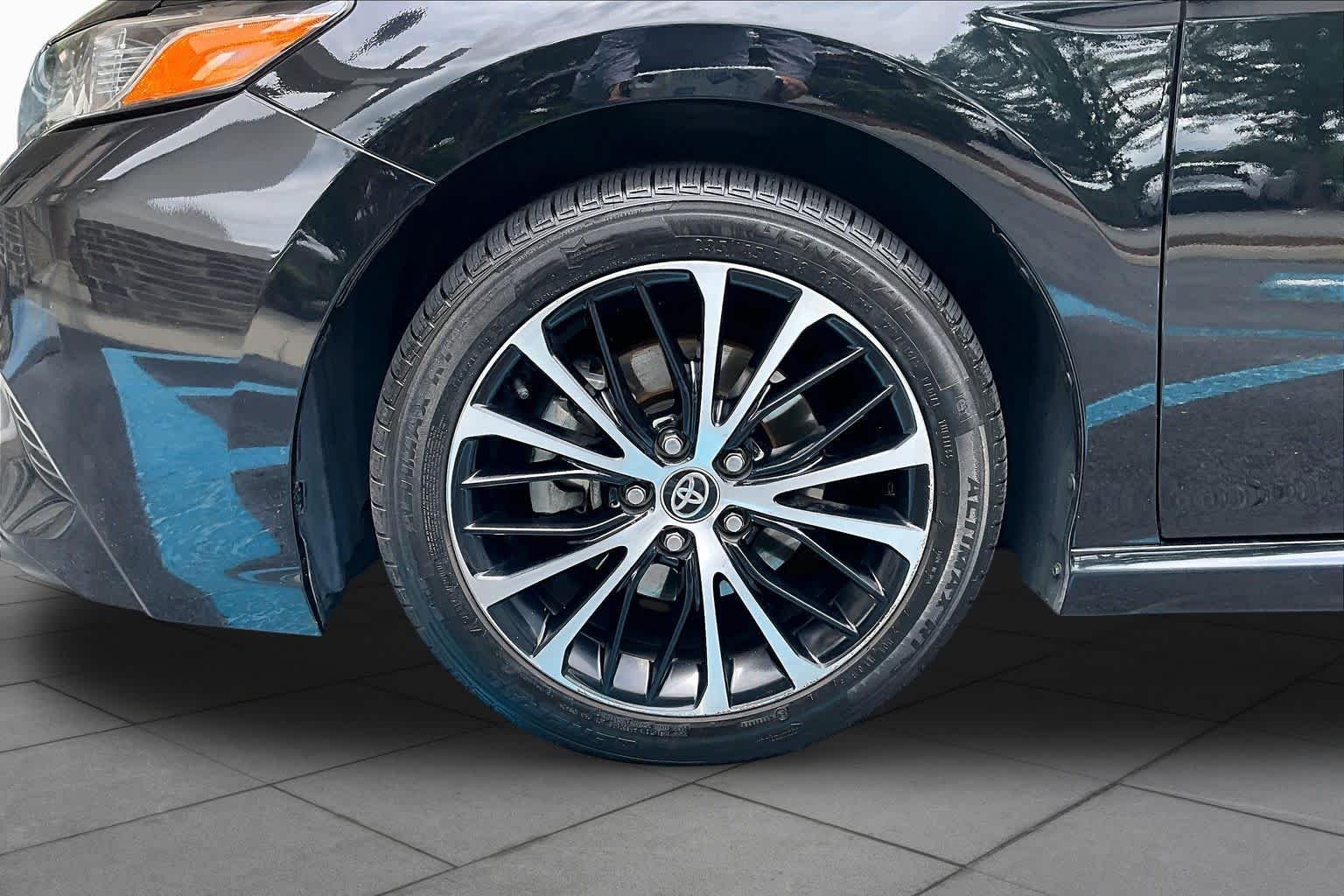 Used 2020 Midnight Black Metallic Toyota SE image 11