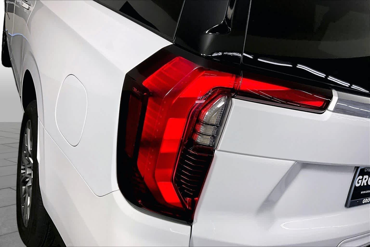 2026 GMC Yukon XL Denali - Photo 27