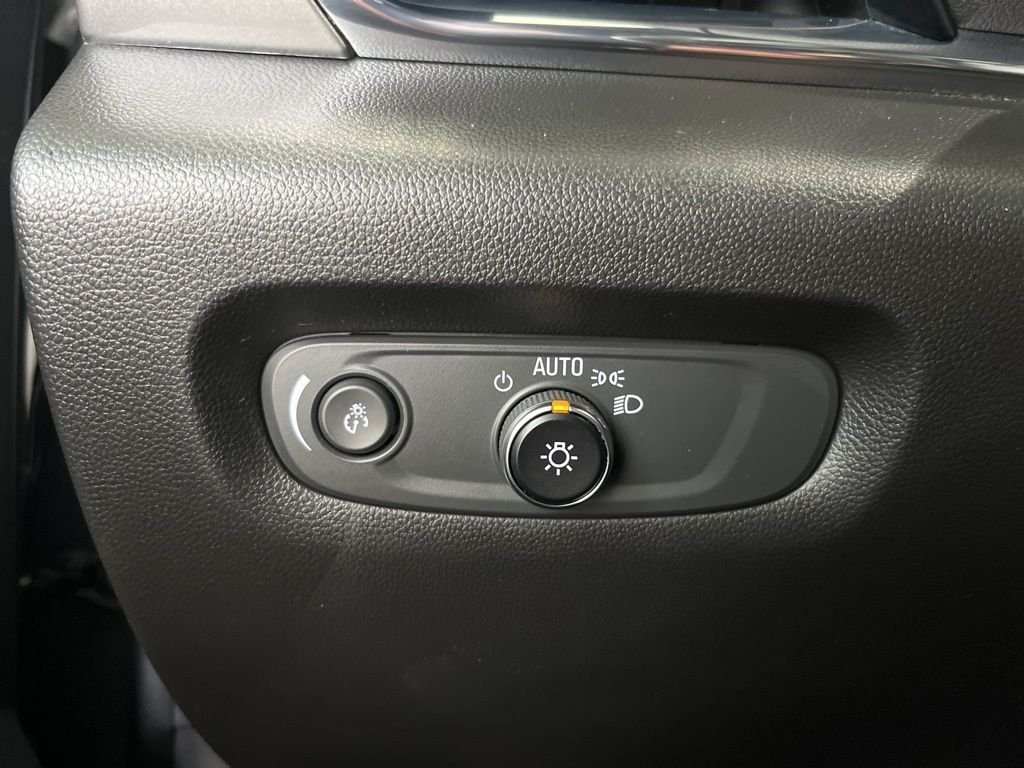 Used 2023 Sterling Gray Metallic Chevrolet LT image 4