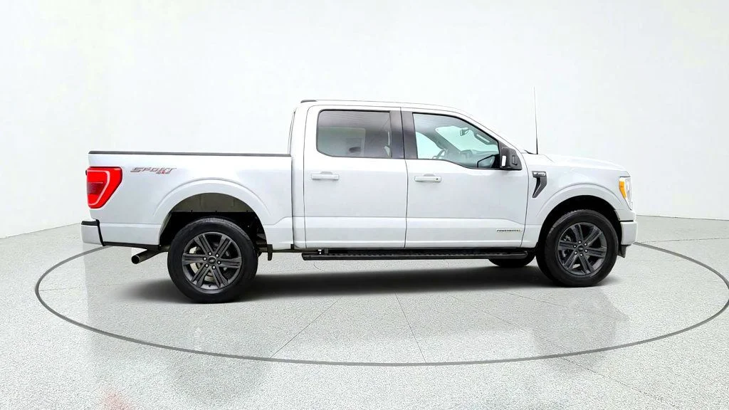 Used 2023 Avalanche Ford XLT 4WD SuperCrew 5.5