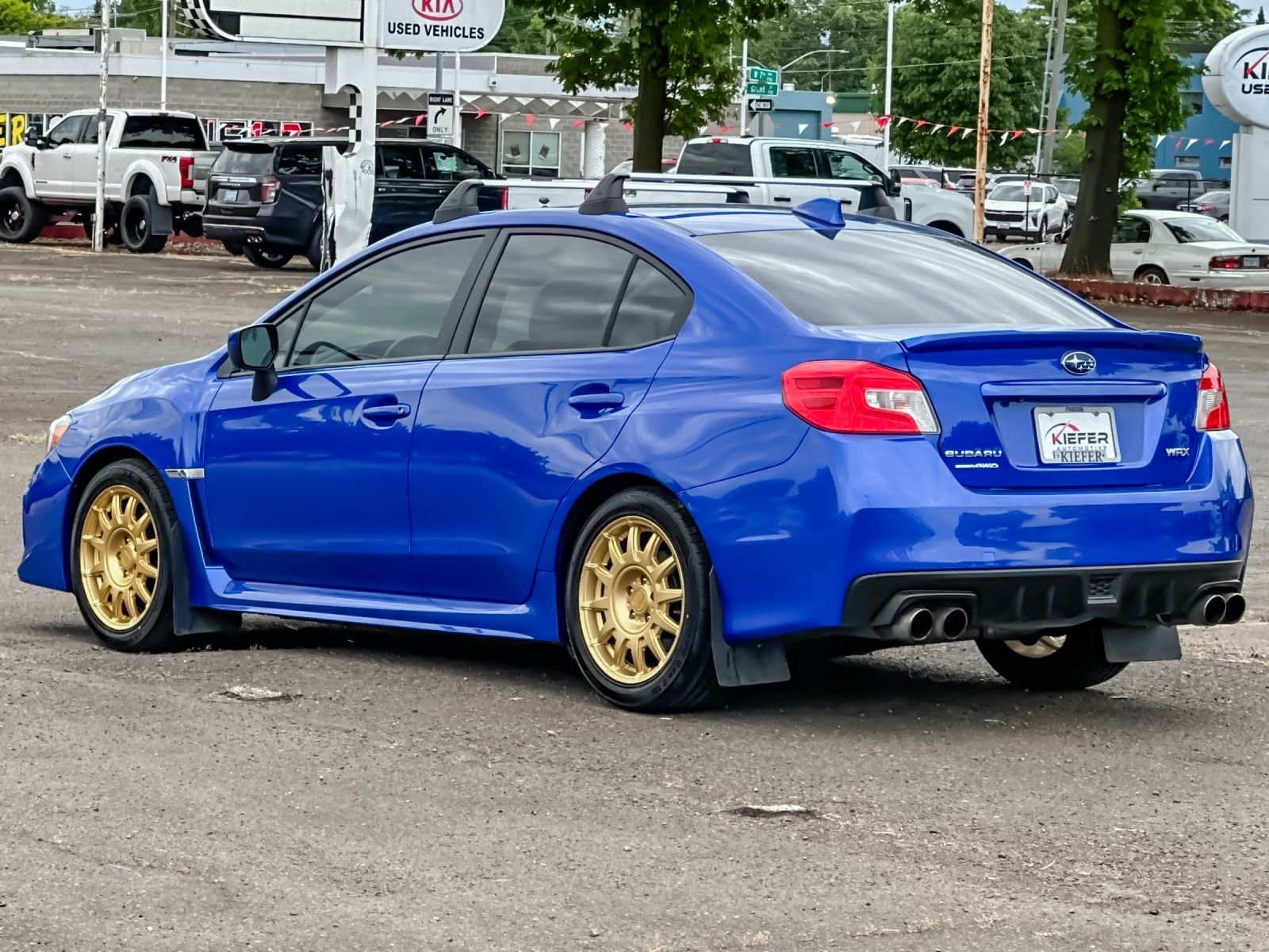 Used 2019 Blue Subaru Premium image 6