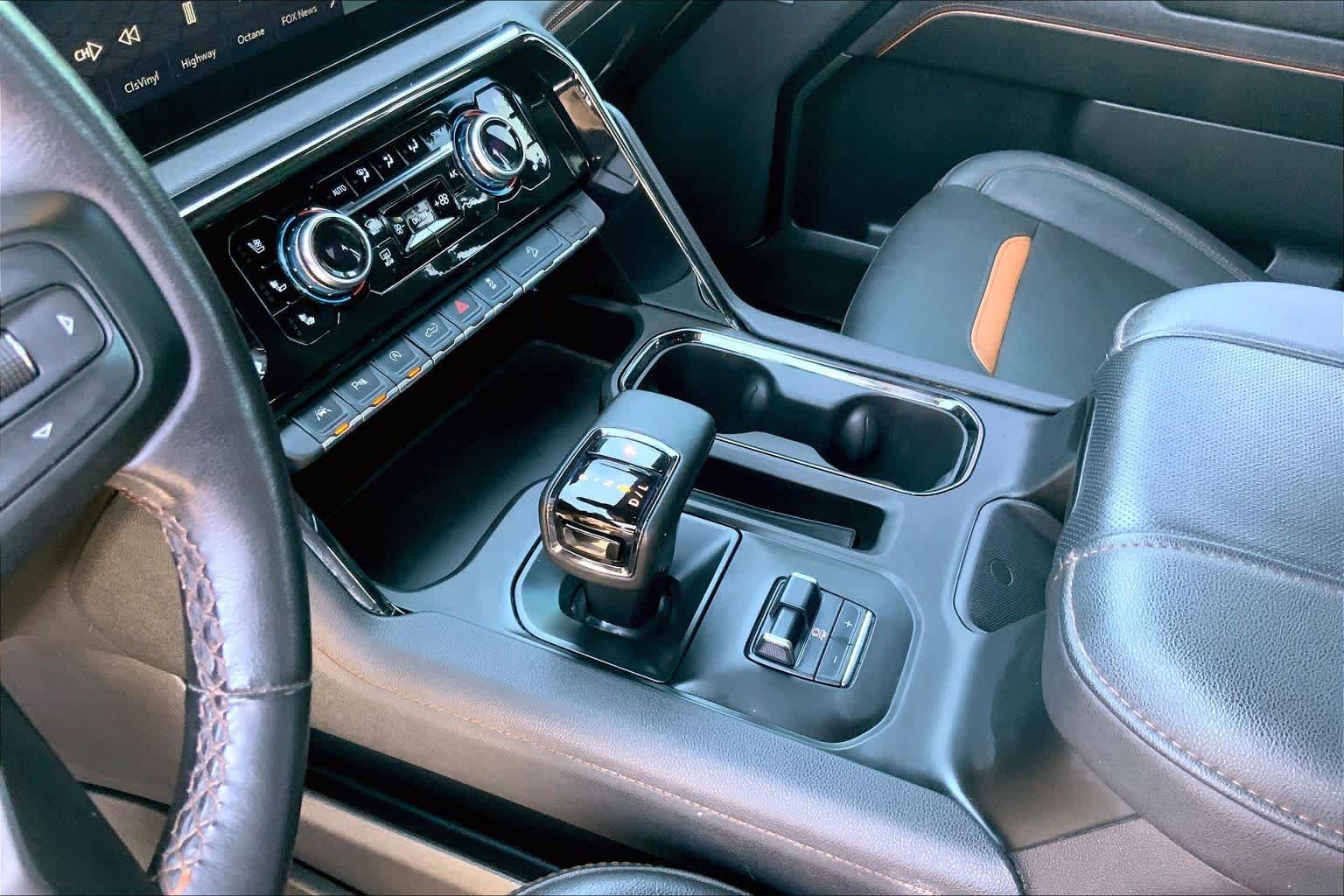 Used 2023 Onyx Black GMC AT4 image 17