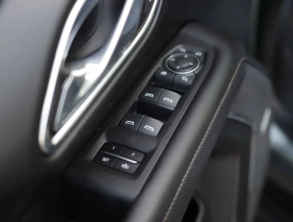 2023 Chevrolet Suburban Premier - Photo 24