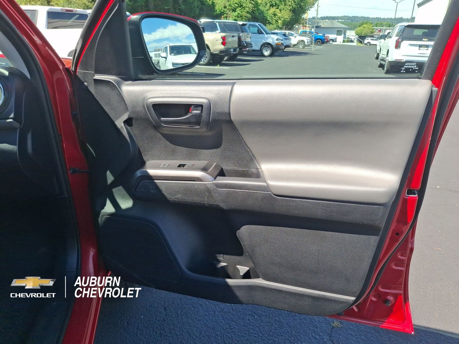 2023 Toyota Tacoma SR5 - Photo 21
