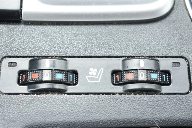 Used 2015 White Toyota Limited image 37
