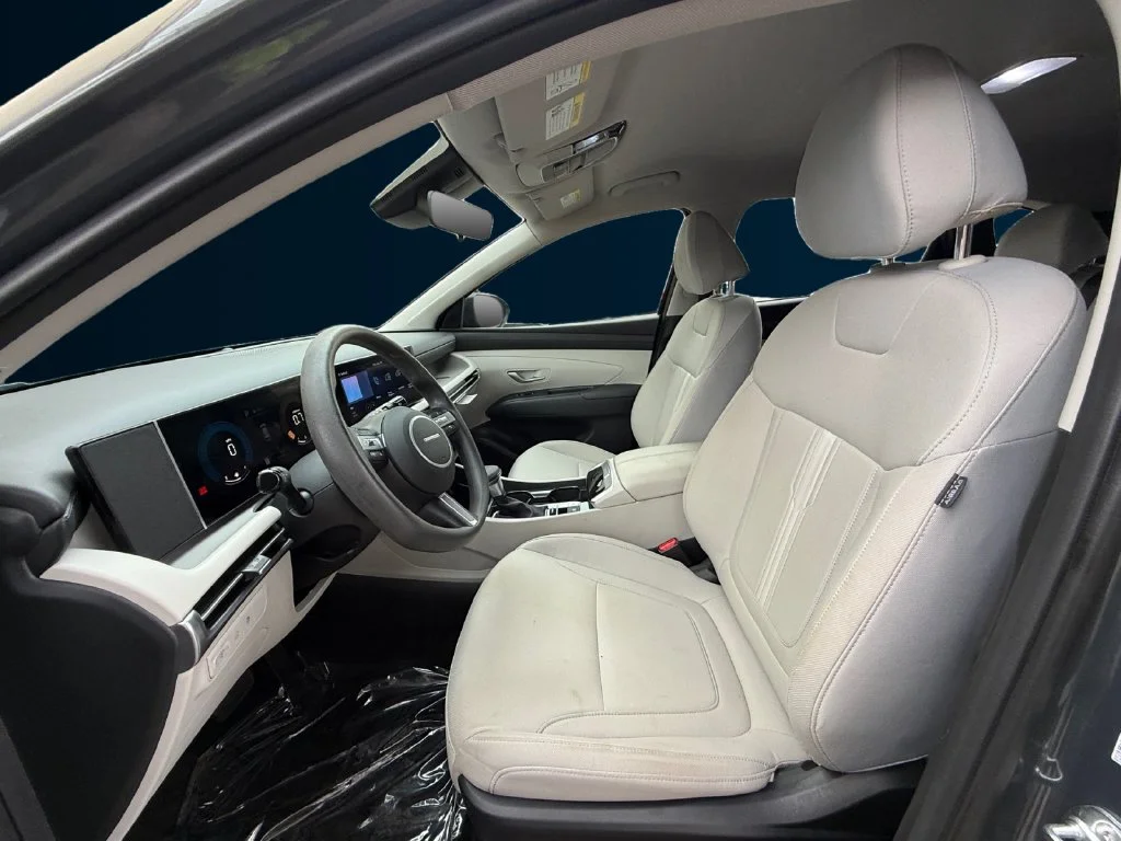Used 2025 Gray Hyundai SEL image 10