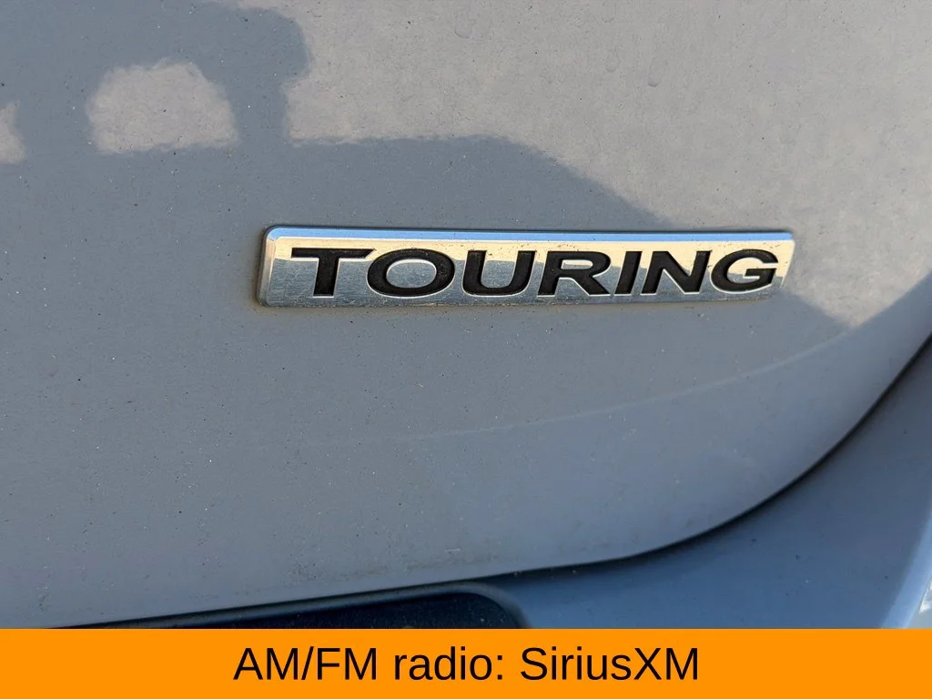Used 2024  Honda Touring image 13