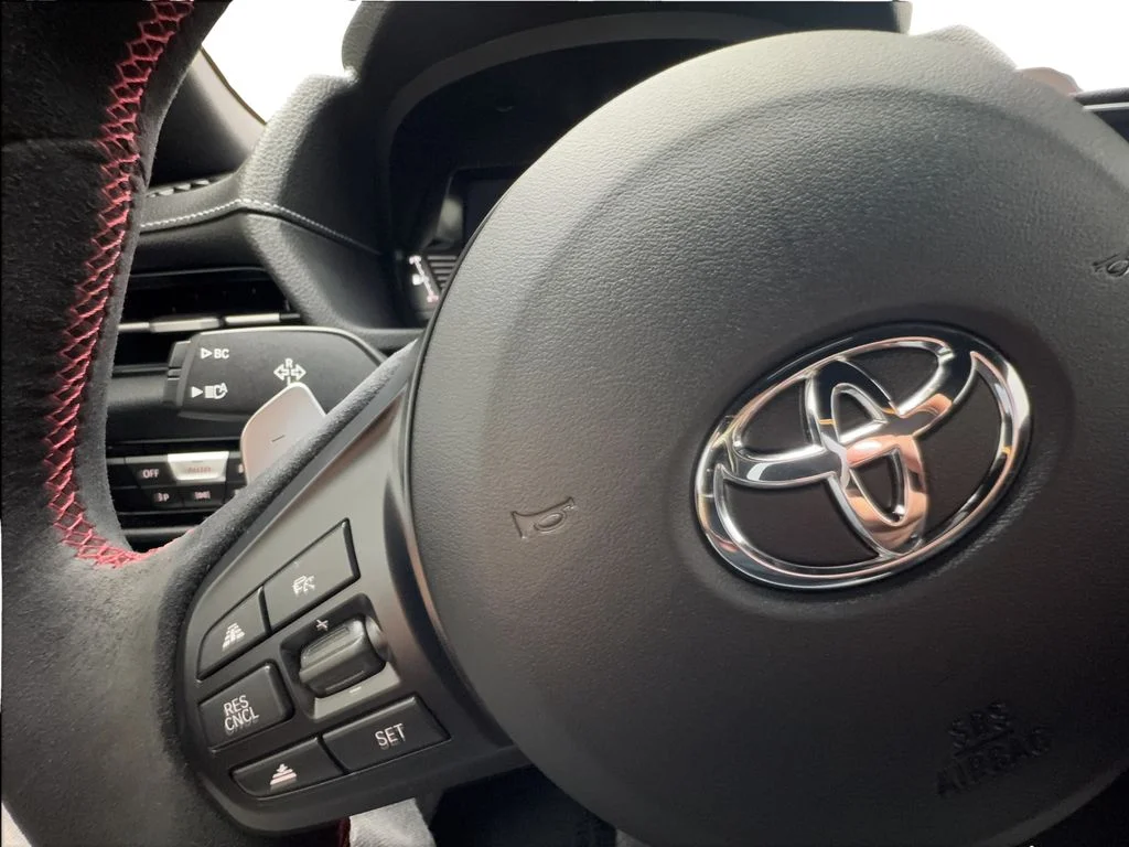 Used 2022 Red Toyota 3.0 image 32