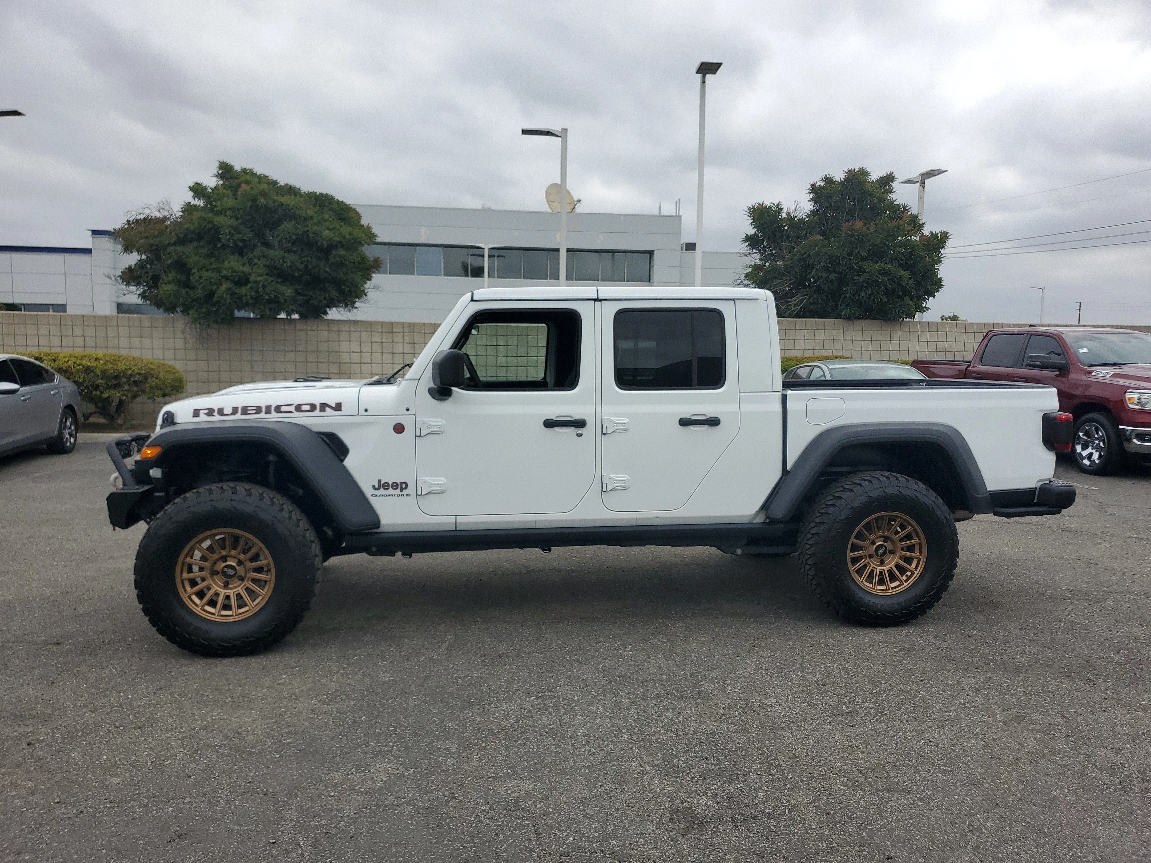 Used 2025 White Jeep Rubicon image 7