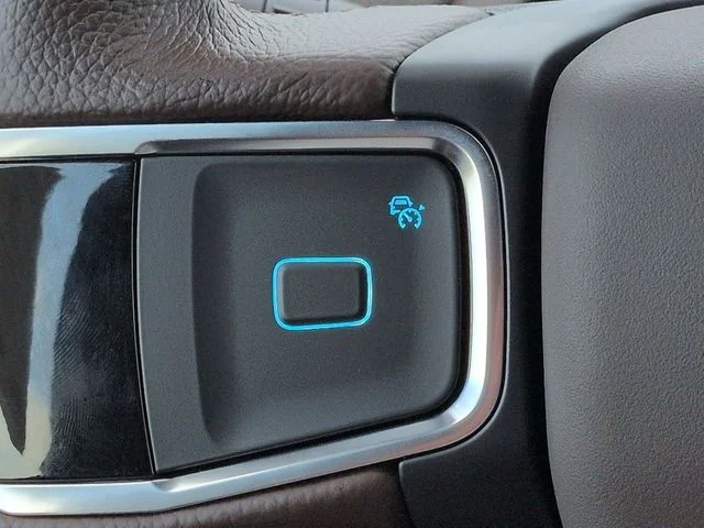 New 2027 Star White Metallic Tri-Coat Ford MAX King Ranch® image 25