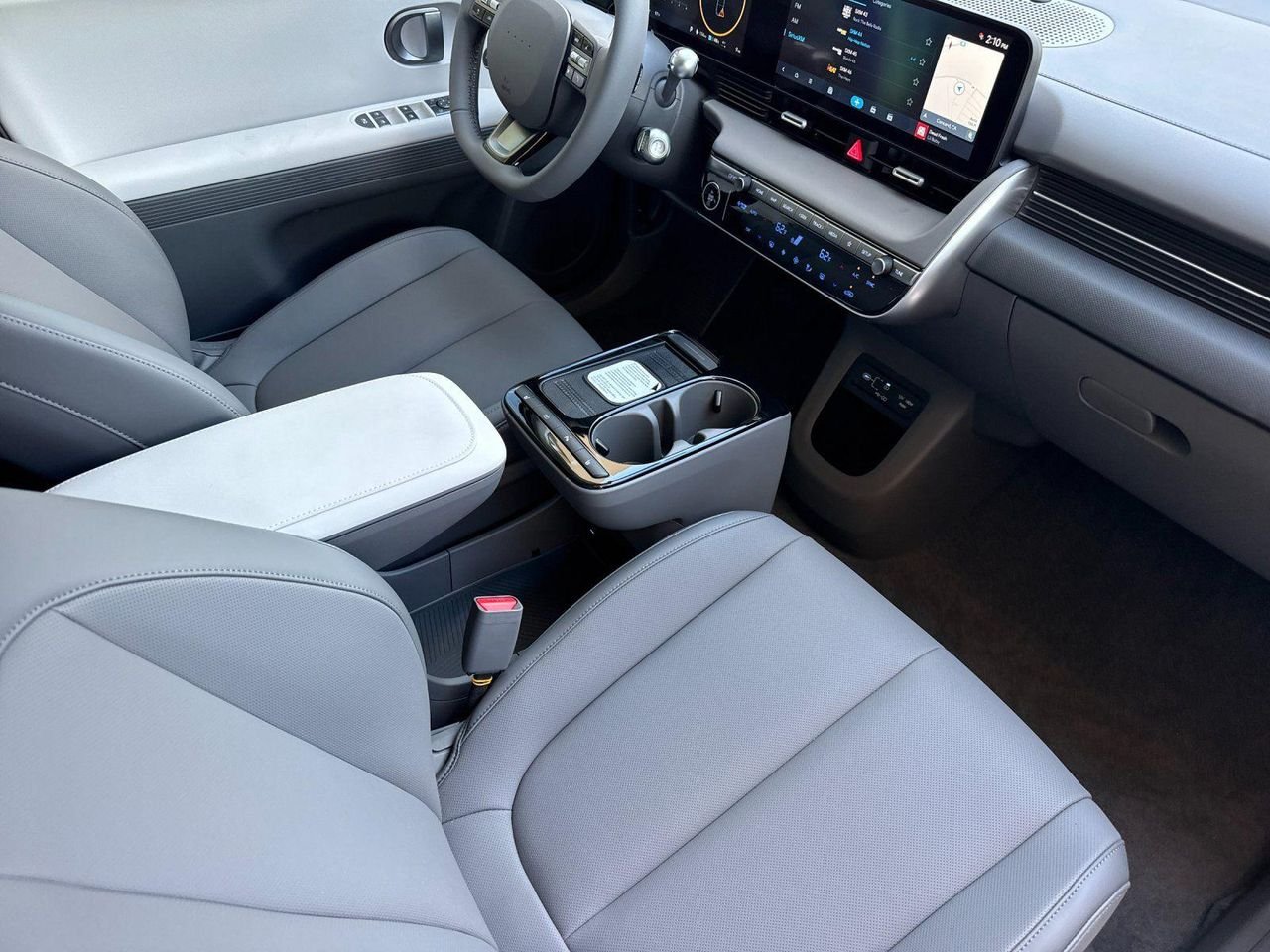 New 2027 White Hyundai SEL image 15