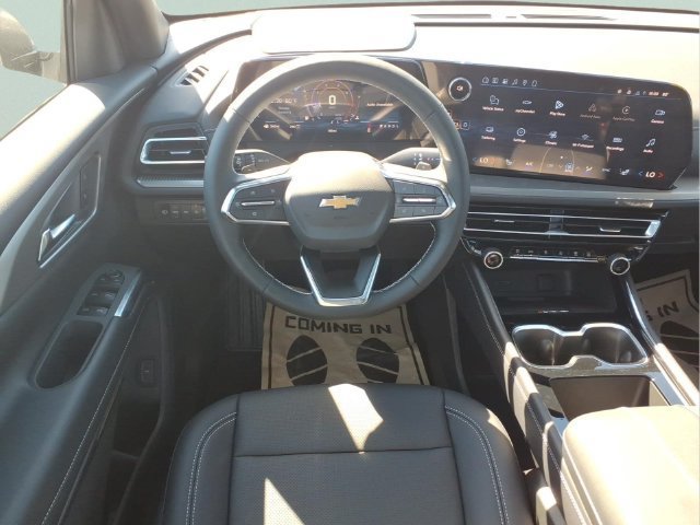 New 2027 Summit White Chevrolet LT image 4