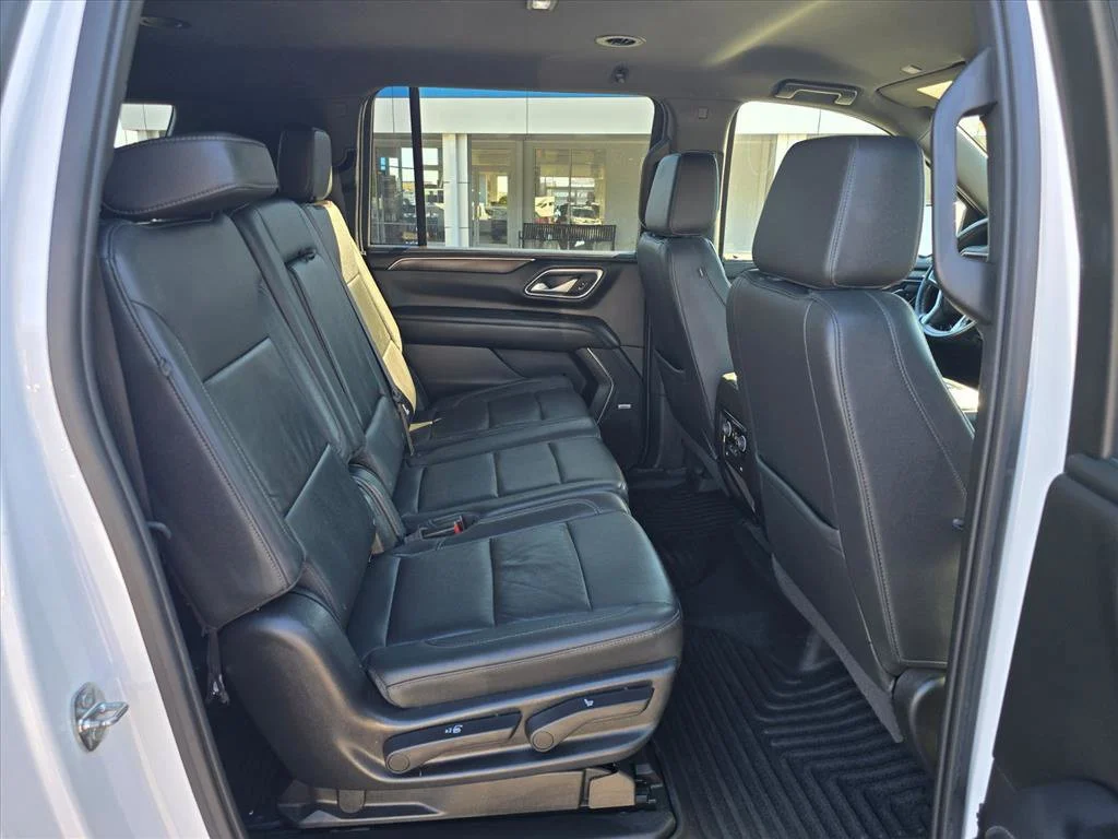 Used 2022 SUMMIT WHITE Chevrolet Z71 image 15