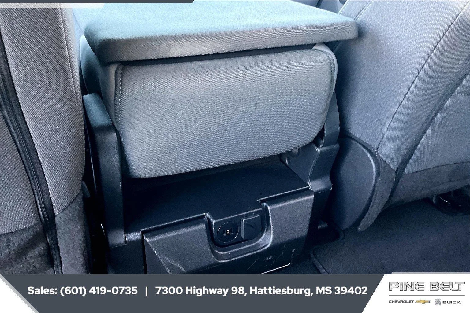 Used 2025 Oxford White Ford XLT image 25