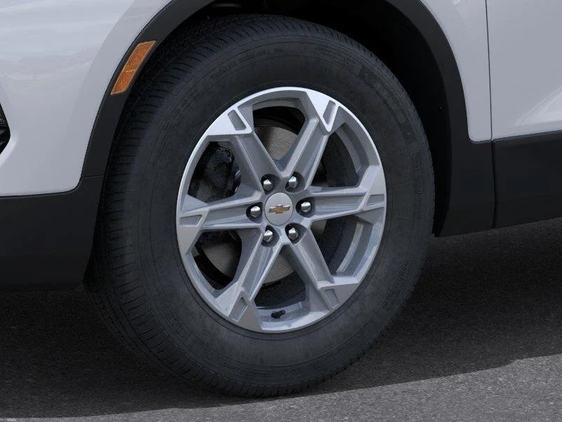 New 2026 Summit White Chevrolet 2LT image 9