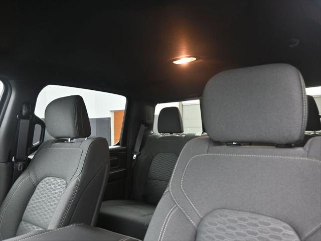 New 2026 Granite Crystal Metallic Clear-Coat Exterior Paint RAM TRADESMAN image 27