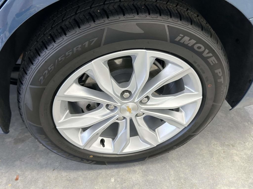 Used 2025 Blue Chevrolet LT image 10