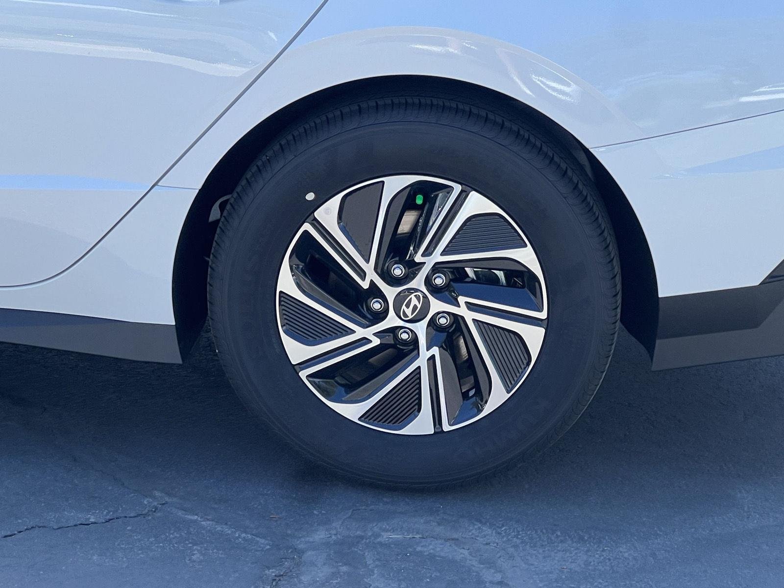 2026 Hyundai Sonata Hybrid Blue - Photo 14