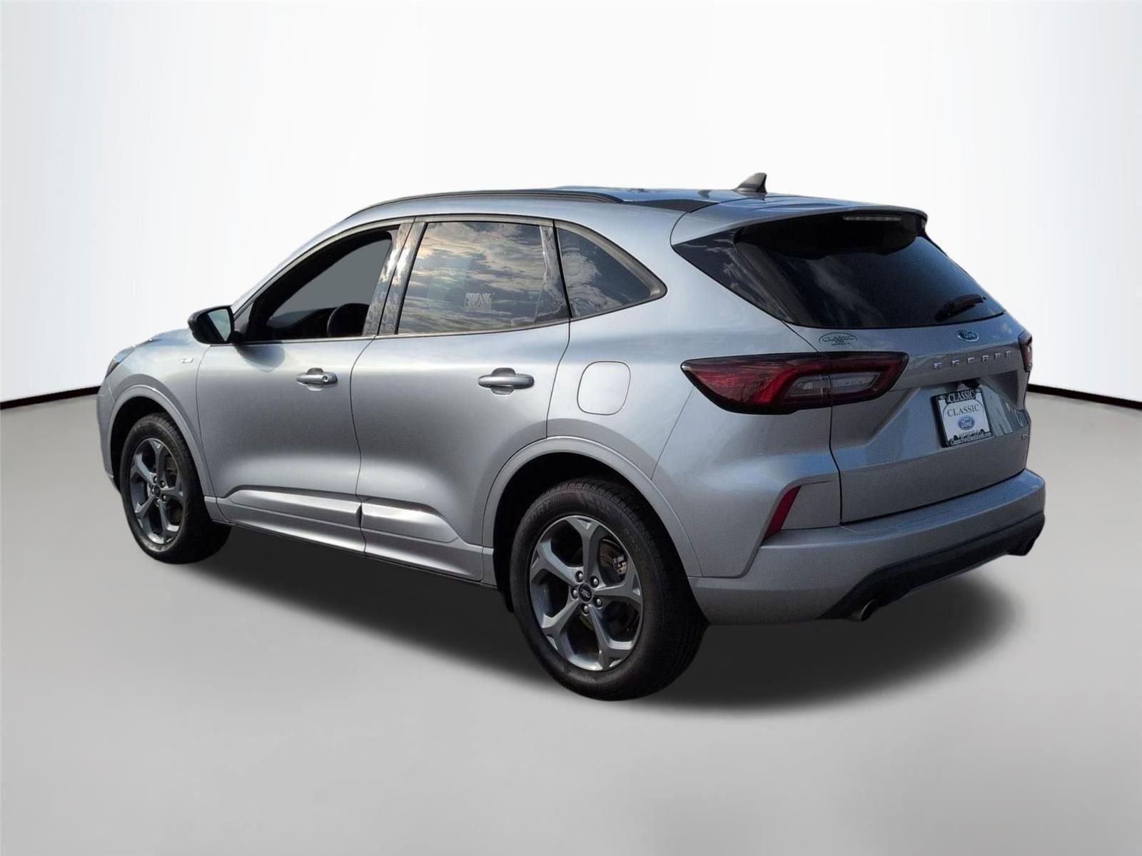 Used 2024  Ford ST-Line image 3