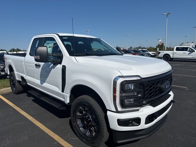 New 2026 Oxford White Ford F-350® XL image 23