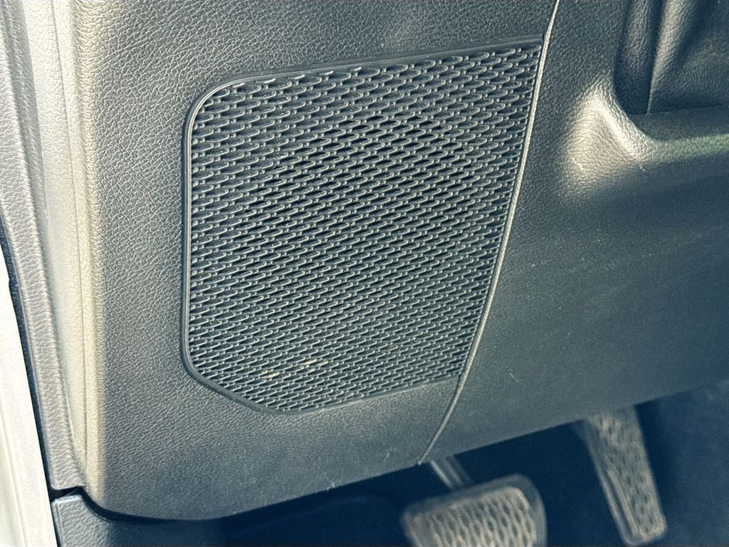 Used 2018 Silver Jeep Unlimited Sahara image 21