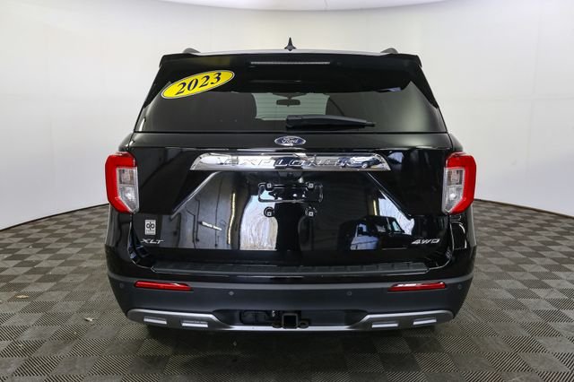 Used 2023 Black Ford XLT image 8