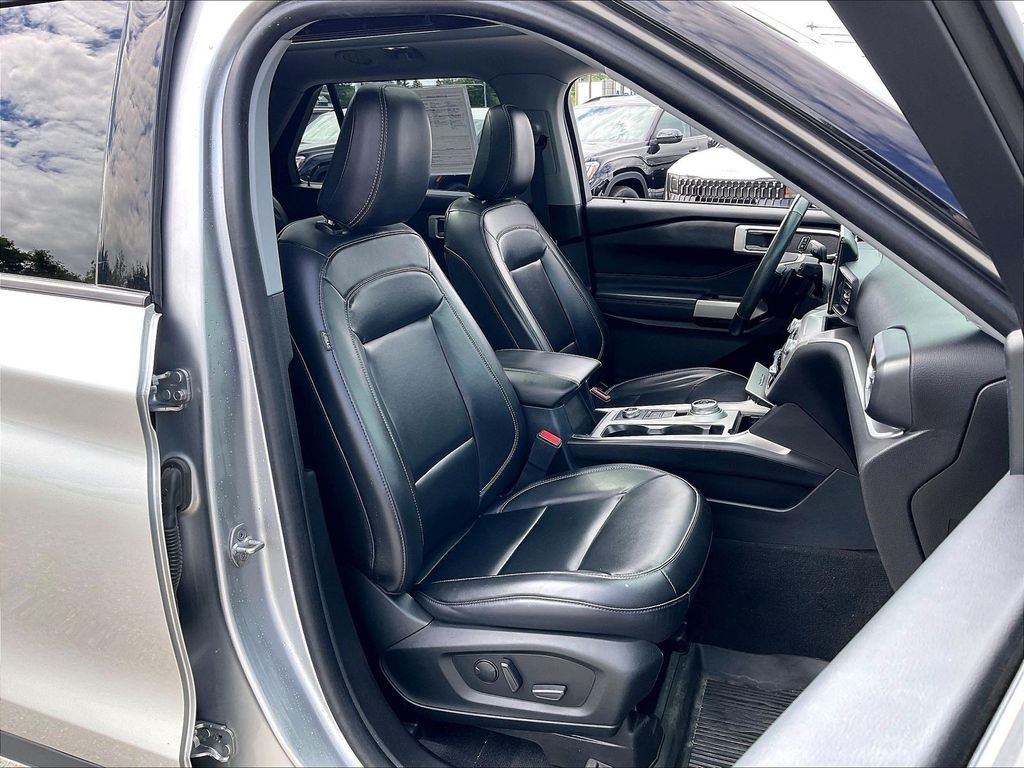 Used 2021 Iconic Silver Metallic Ford XLT image 10
