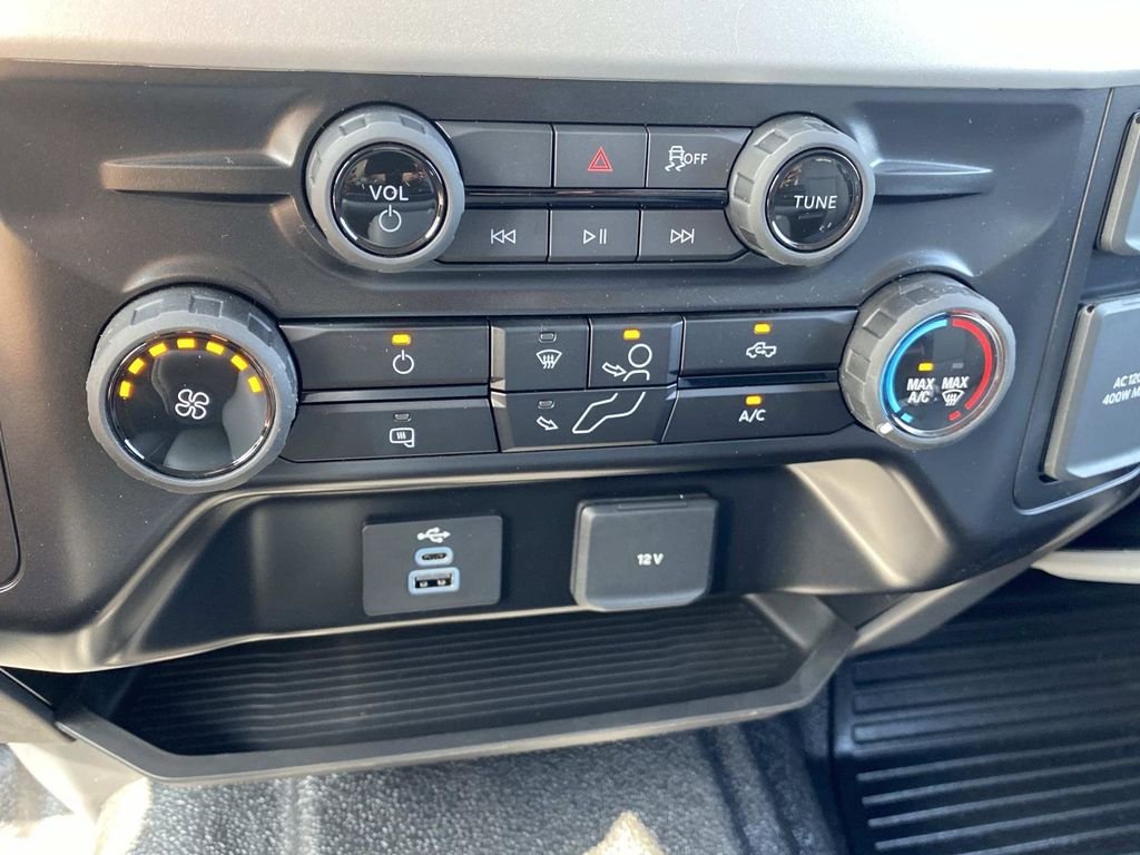 New 2026 Oxford White Ford F-350® XL image 17
