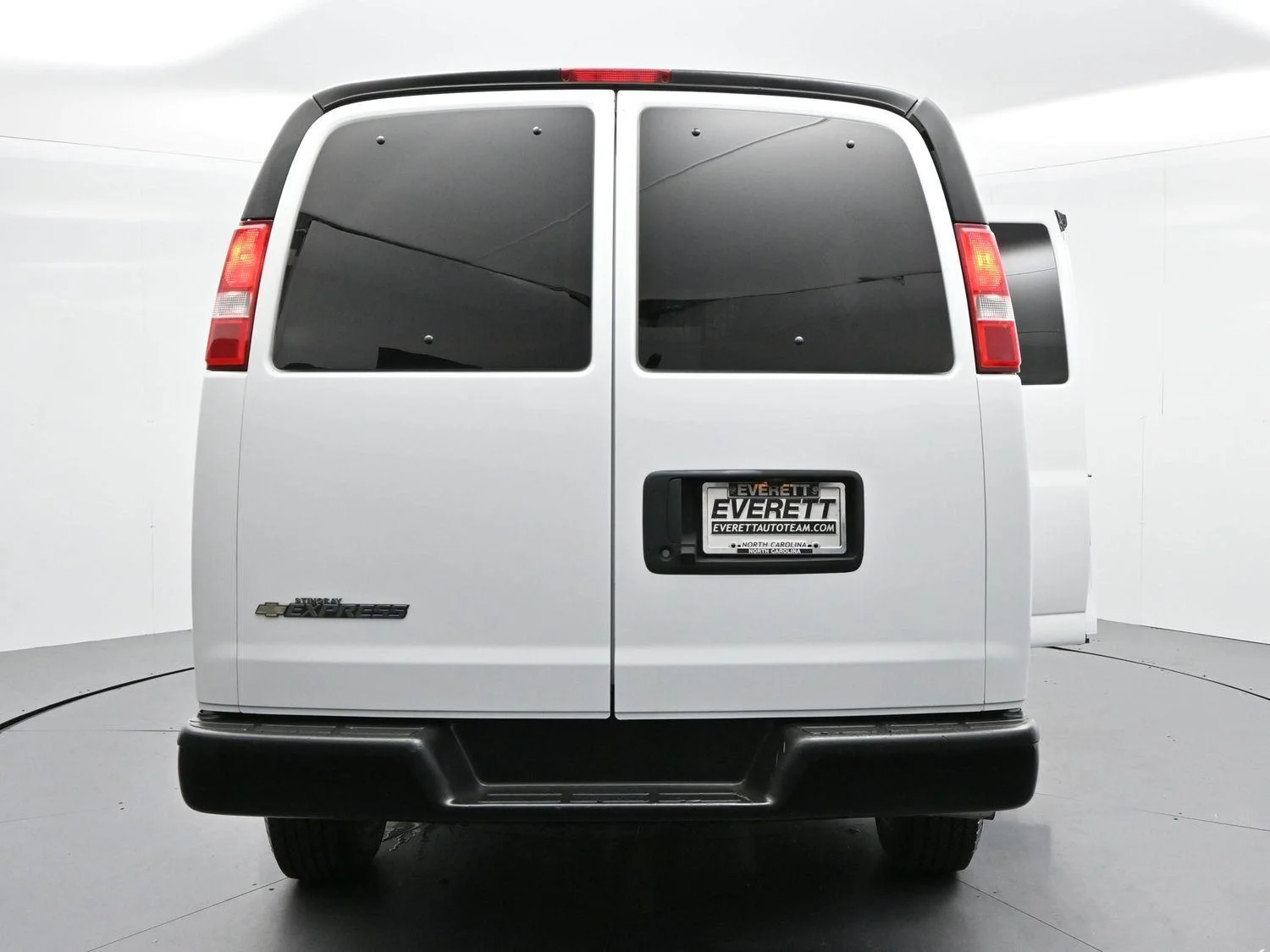 Used 2023 Summit White Chevrolet WT image 39