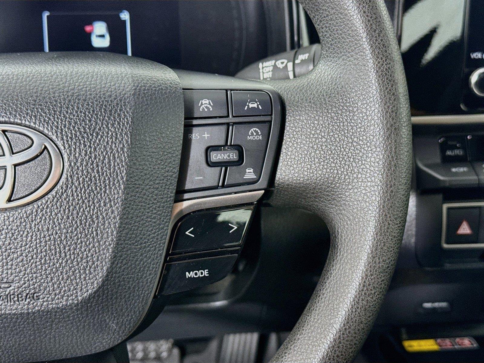 Used 2025 Ice Cap Toyota LE image 18