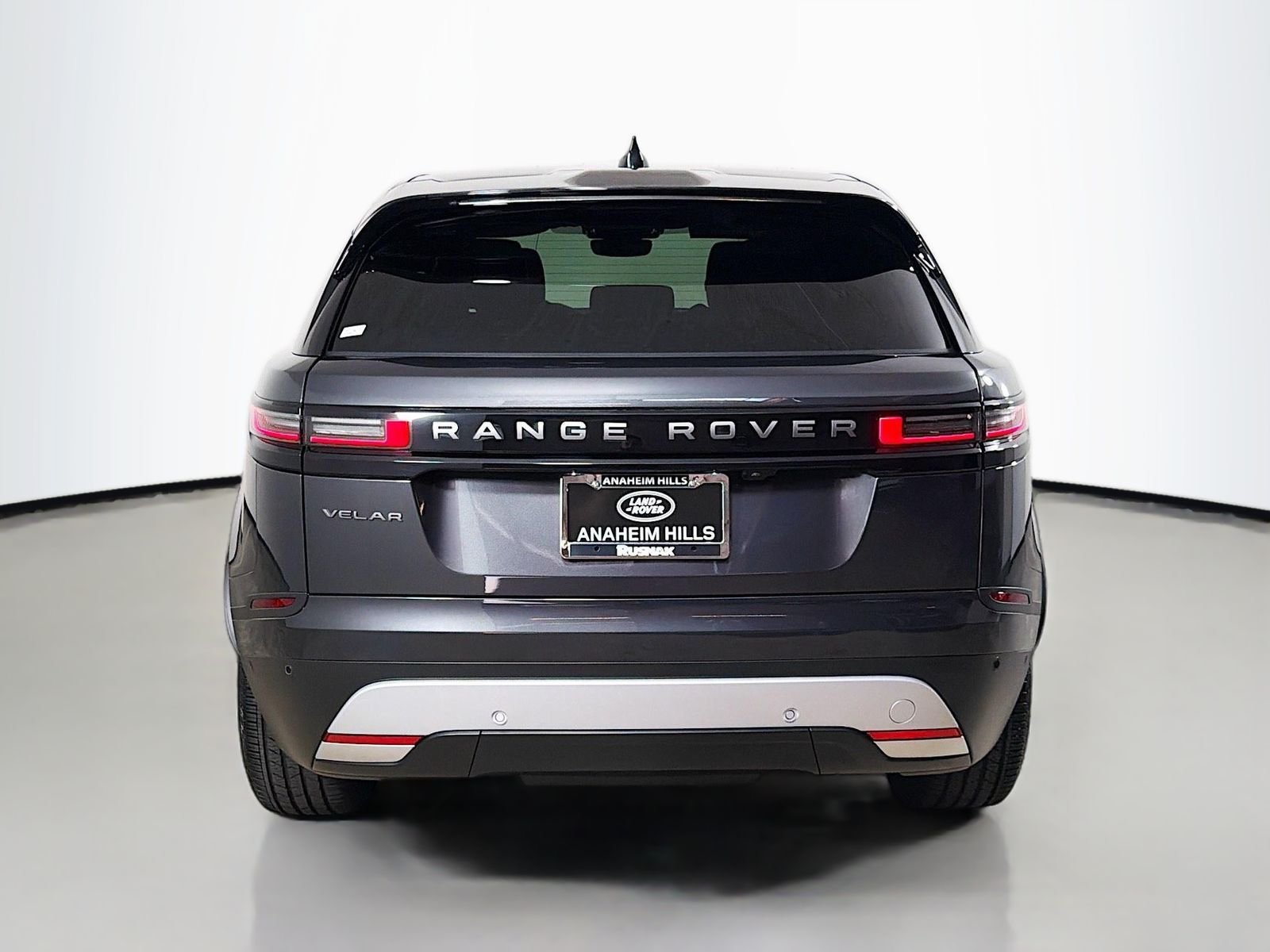 Used 2026 Carpathian Gray Premium Metallic Land Rover S image 4