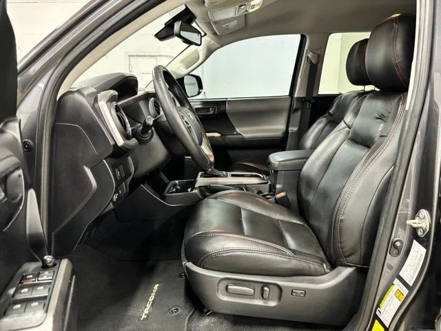 Used 2020 Gray Toyota SR5 image 15