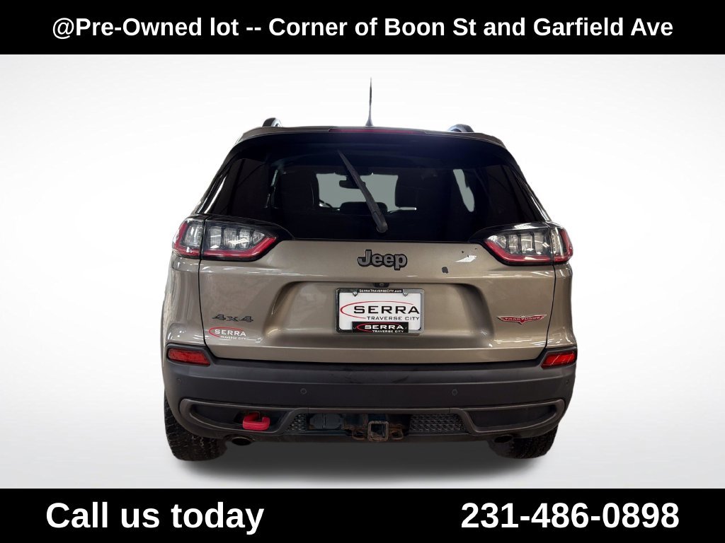 Used 2019 Beige Jeep Trailhawk image 4