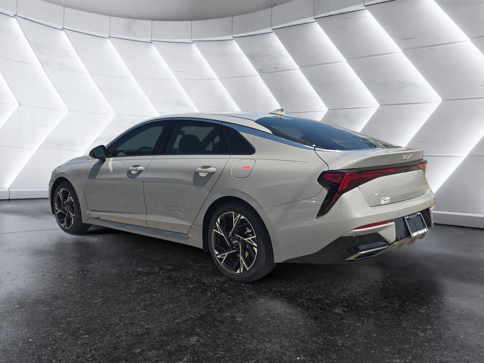 New 2027 Wolf Gray Kia GT-Line image 3