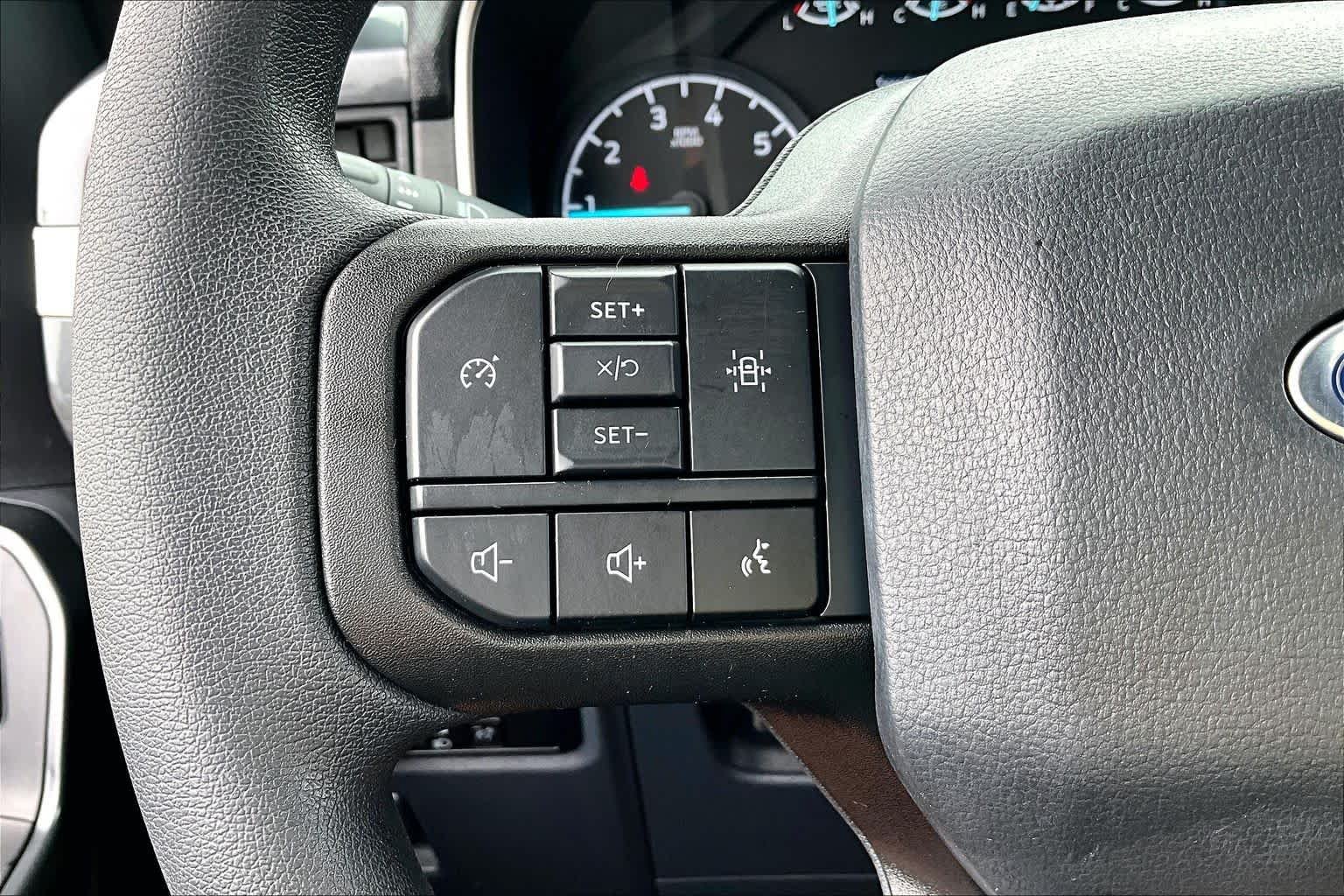 Used 2023 Oxford White Ford XL image 25
