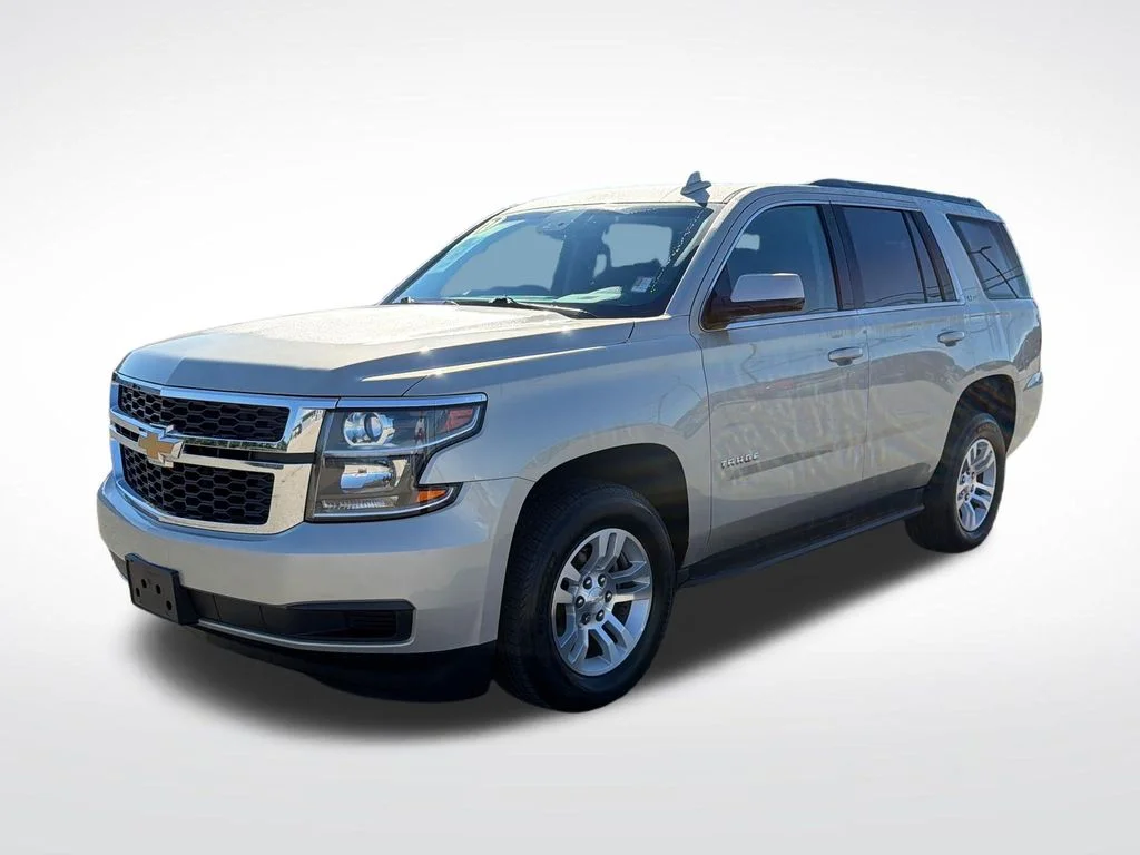 Used 2017 Champagne Silver Chevrolet LT image 3