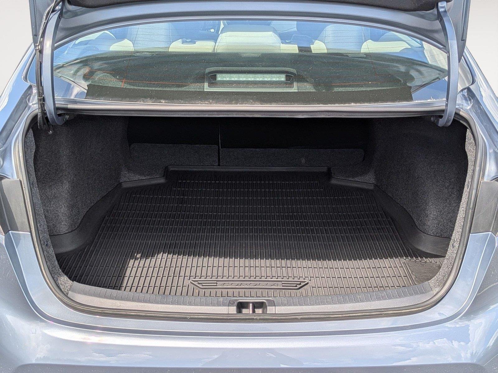 Used 2025 Celestite Toyota LE image 31