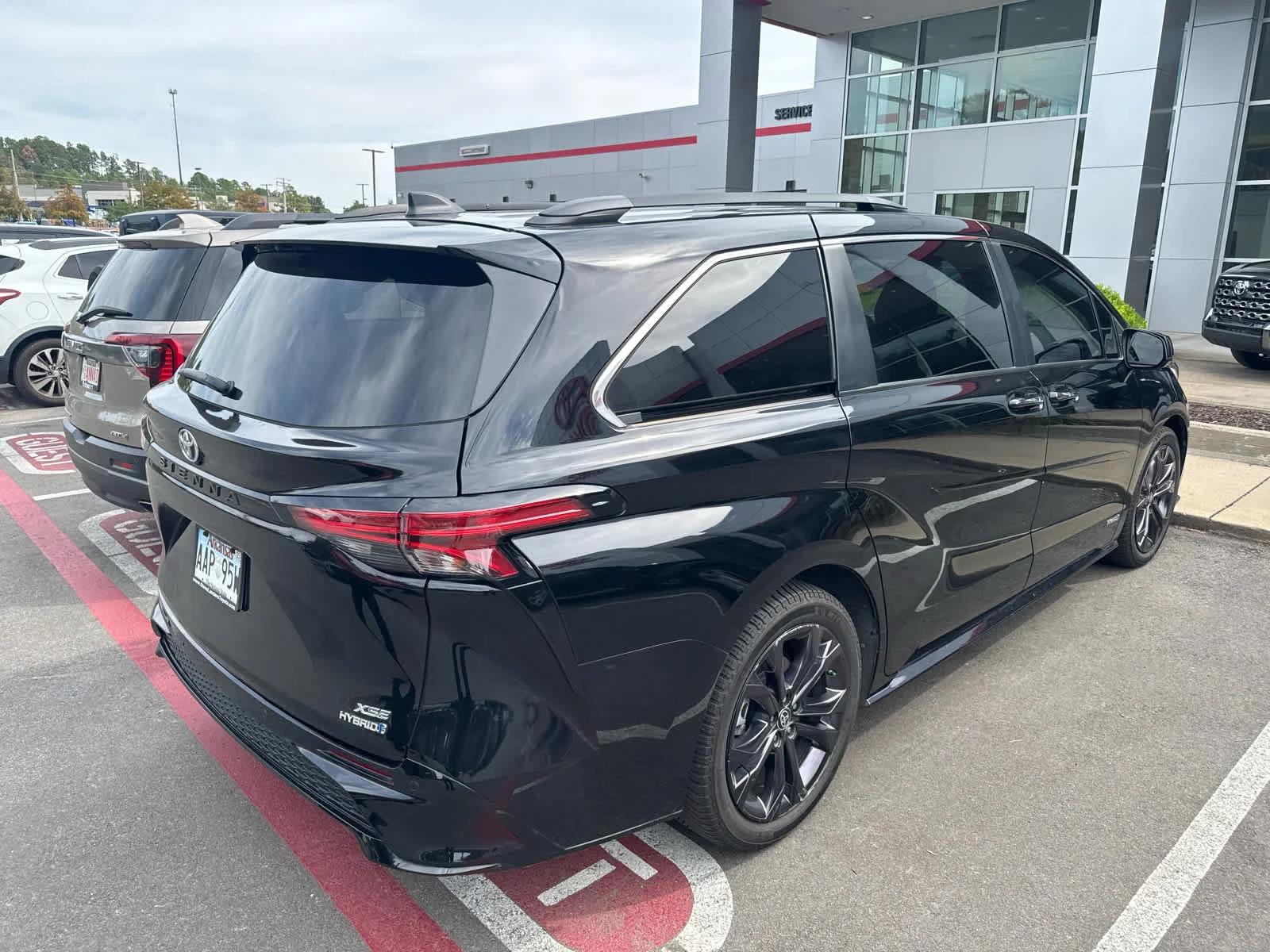 Used 2021 Midnight Black Metallic Toyota XSE image 3