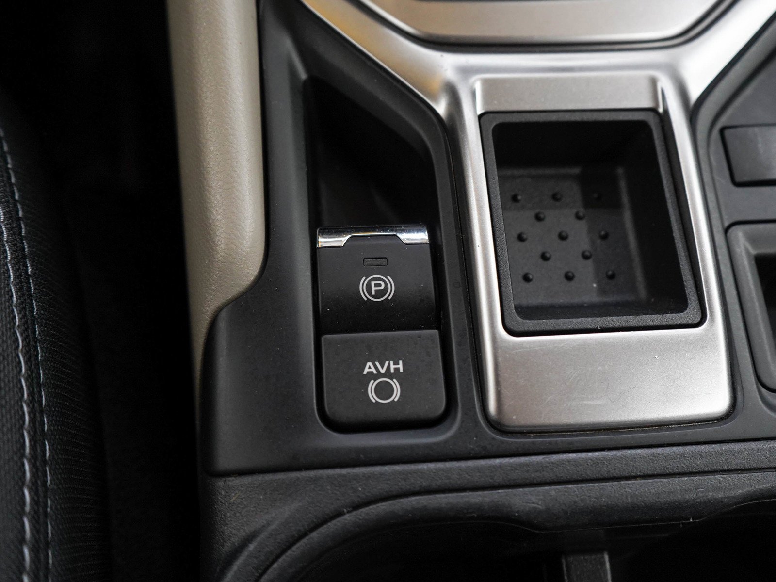 Used 2019 Crystal Black Pearl Subaru  image 23