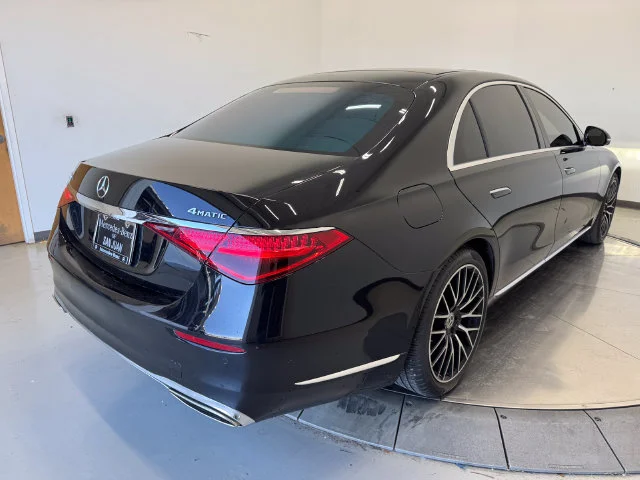 Certified Used 2023 Obsidian Black Metallic Mercedes-Benz S 500 image 32