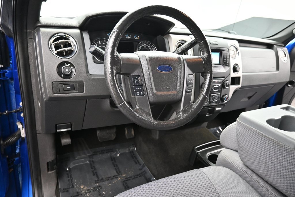 Used 2013 Blue Flame Metallic Ford XLT image 12