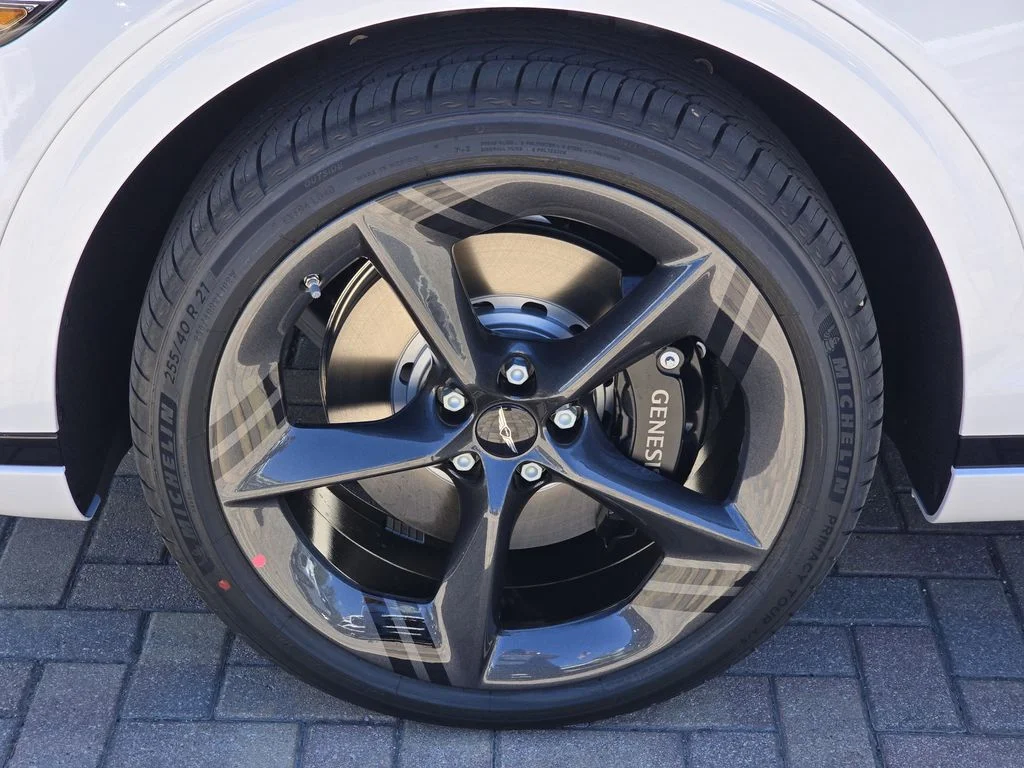 New 2026 White Genesis 2.5T Sport Prestige image 5